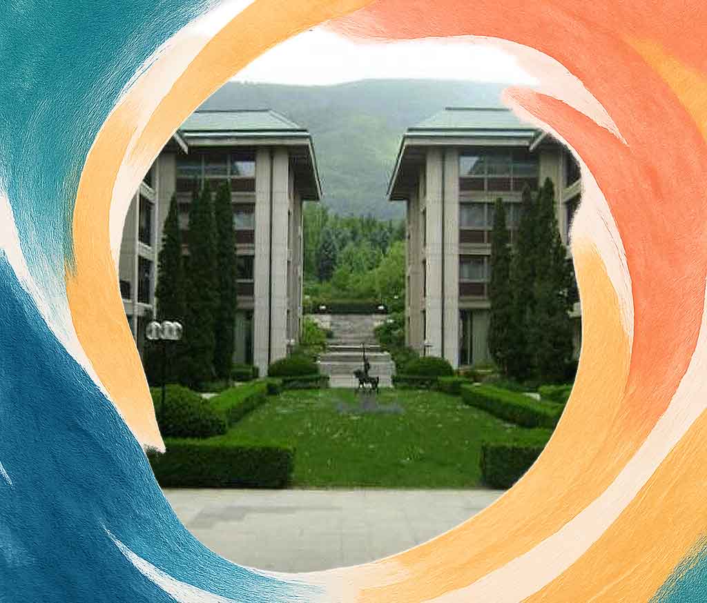 House 2 in Boyana Residence is a hotel that is preserving the authentic design and athmosphere of the location