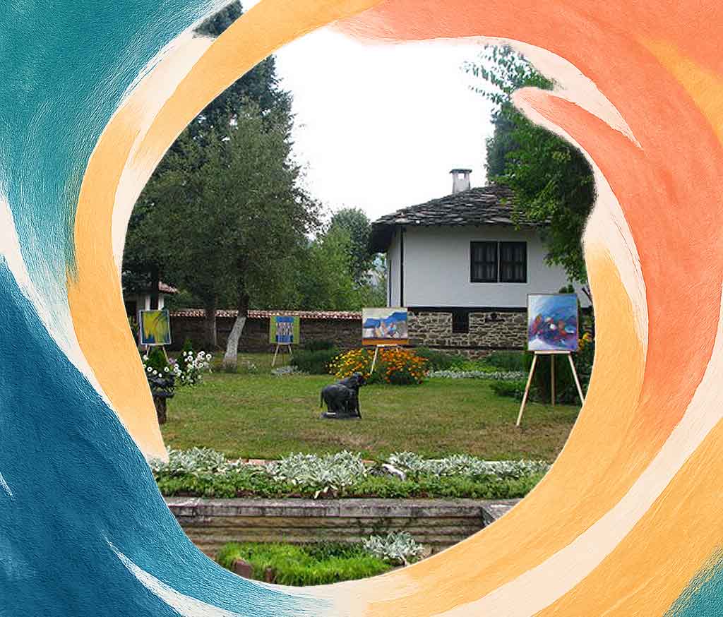 The Communist Leader Museum is a complex that includes a restored house where his family lived in the early 20th century.